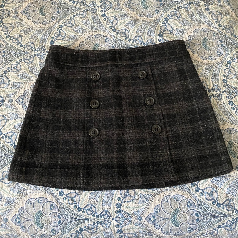 Gap skirt